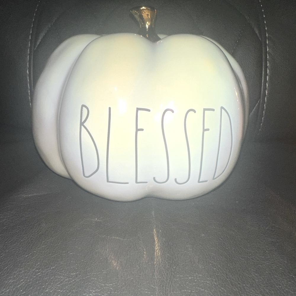 Nwt Rae Dunn large Blessed pumpkin 🎃